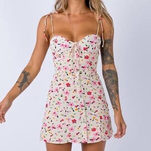 Princess Polly Floral Mini Dress 💐